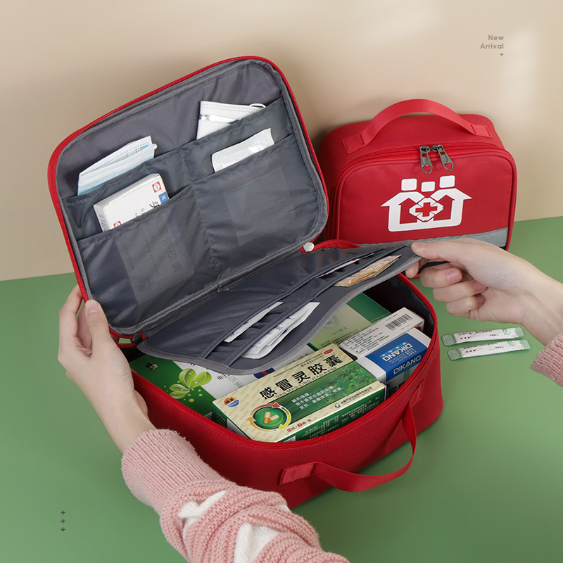 Outdoor waterproof Oxford firs - đánh giá và giá First Aid Kit